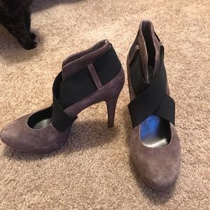 Jessica Simpson heels